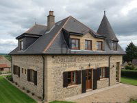 Eladó családi ház, Tahitótfalun 159 M Ft, 5 szobás