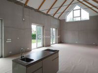 Eladó családi ház, Sukorón 269 M Ft, 7 szobás