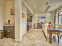 Eladó családi ház, Pilisszentkereszten 299 M Ft, 5 szobás