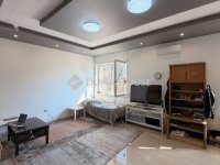 Eladó családi ház, Vecsésen 185 M Ft, 9 szobás