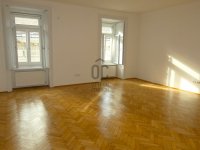 Eladó téglalakás, V. kerületben 299 M Ft, 4 szobás