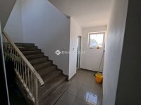 Eladó családi ház, Pilisen 80 M Ft, 10 szobás