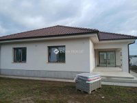 Eladó családi ház, Debrecenben 208 M Ft, 4 szobás