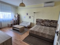 Eladó panellakás, Debrecenben 43.6 M Ft, 1+1 szobás