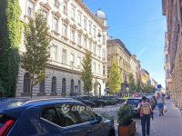 Eladó téglalakás, VI. kerületben 54.9 M Ft, 1 szobás