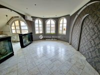 Eladó családi ház, Gyömrőn 219 M Ft, 10 szobás