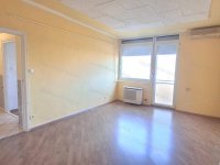 Eladó téglalakás, Szolnokon 31 M Ft, 1+1 szobás