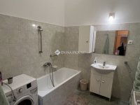 Eladó téglalakás, Pécsett 69.9 M Ft, 2 szobás