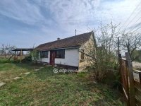 Eladó családi ház, Biharkeresztesen 15 M Ft, 1 szobás