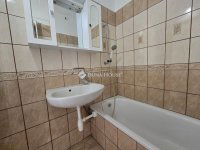 Eladó panellakás, Pécsett 39.9 M Ft, 2 szobás