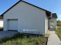 Eladó családi ház, Ráckevén 88.9 M Ft, 4 szobás