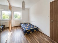 Eladó téglalakás, Pécsett 79.9 M Ft, 3 szobás