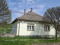 Eladó családi ház, Szakcson 9.5 M Ft, 3 szobás