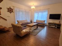 Eladó családi ház, Siófokon 399.9 M Ft, 7 szobás