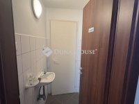 Eladó téglalakás, Pécsett 86 M Ft, 4 szobás