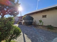 Eladó családi ház, Vecsésen 119.9 M Ft, 3 szobás