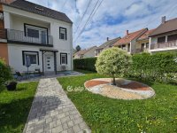 Eladó téglalakás, Pápán 77.99 M Ft, 1+2 szobás