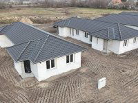 Eladó ikerház, Cegléden 60 M Ft, 3 szobás / költözzbe.hu