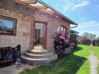 Eladó családi ház, Nován 29.5 M Ft, 2 szobás