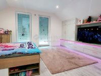 Eladó családi ház, Csévharaszton 175 M Ft, 6 szobás