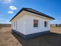 Eladó családi ház, Veszprémben 94.9 M Ft, 4 szobás