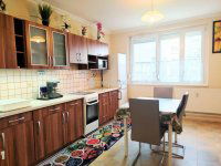 Kiadó panellakás, albérlet, Debrecenben 180 E Ft / hó, 2 szobás