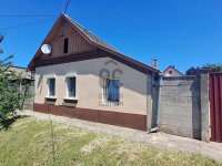 Eladó családi ház, Makón 39.9 M Ft, 4 szobás