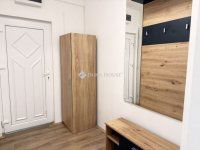 Eladó panellakás, Pécsett 53.9 M Ft, 3 szobás