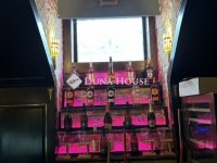 Eladó üzlethelyiség, VI. kerületben 150 M Ft