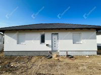 Eladó családi ház, Székesfehérvárott 109 M Ft, 4 szobás