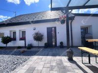 Eladó családi ház, Kapuváron 64.99 M Ft, 2 szobás