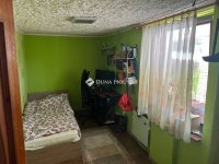 Eladó családi ház, Vecsésen 72.8 M Ft, 6 szobás
