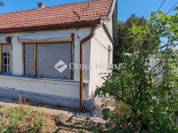 Eladó családi ház, Farmoson 32 M Ft, 3 szobás