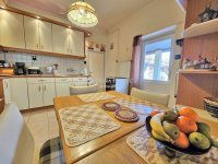 Eladó családi ház, Vecsésen 109.98 M Ft, 6 szobás