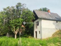 Eladó nyaraló, Lesencefaluban 25 M Ft, 2 szobás