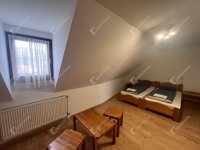 Kiadó ikerház, albérlet, Hegykőn 250 E Ft / hó, 3 szobás