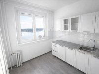 Eladó panellakás, Kecskeméten 44.9 M Ft, 2 szobás