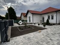 Eladó családi ház, Budakalászon 219 M Ft, 4 szobás