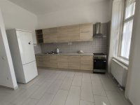 Kiadó téglalakás, albérlet, Győrött 180 E Ft / hó, 4 szobás