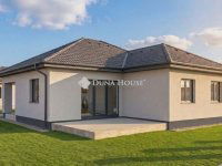 Eladó ikerház, Nyíregyházán 110 M Ft, 4 szobás