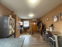 Eladó családi ház, Vecsésen 88 M Ft, 5 szobás