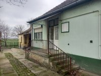 Eladó családi ház, Garán 14 M Ft, 4 szobás
