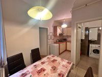 Eladó téglalakás, VI. kerületben 49.89 M Ft, 1 szobás