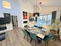 Eladó családi ház, Szigetmonostorban 108 M Ft, 4 szobás