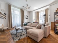 Eladó téglalakás, Budapesten, XIII. kerületben, Váci úton