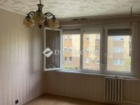 Eladó panellakás, XVII. kerületben, Gyökér utcában 50.9 M Ft