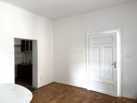 Eladó családi ház, Bólyban 46 M Ft, 8 szobás