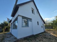 Eladó családi ház, Szigetszentmiklóson 29.9 M Ft, 2 szobás