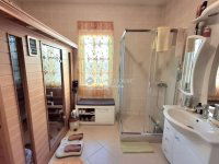 Eladó családi ház, Debrecenben 195 M Ft, 6 szobás