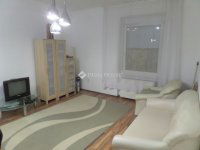 Kiadó téglalakás, albérlet, Nyíregyházán, Hősök terén